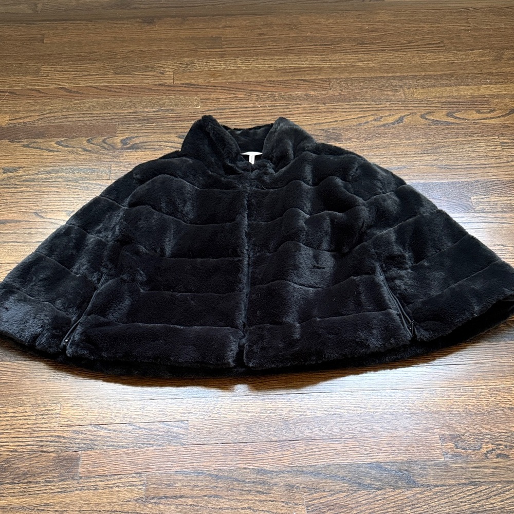 Faux rabbit woman's shawl